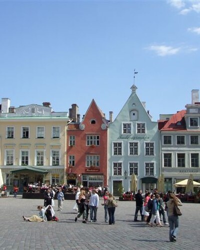 In 2007, NWU agreed to a bilateral exchange with the University of Tartu in Estonia. In addition to study abroad opportunities, the exchange paved the way for additional cultural experiences for the men's and women's basketball teams, the University Choir
