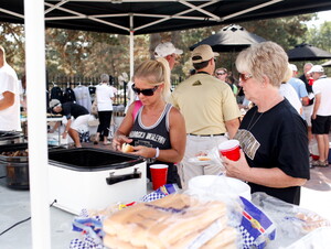 Praire Wolves fans enjoy Bostwick Park