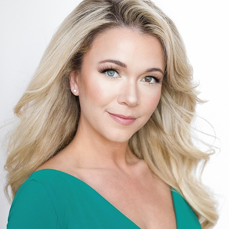 Headshot of Laynee Dell