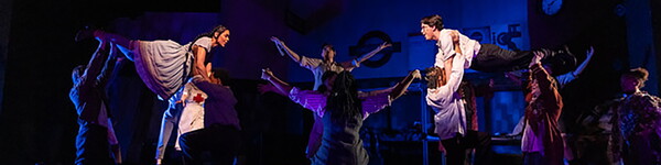 Alice theatre performance