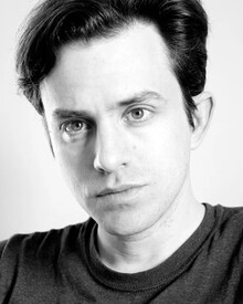 Headshot of Robert Fernandez