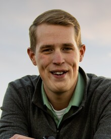 Headshot of Zachariah NewCheever