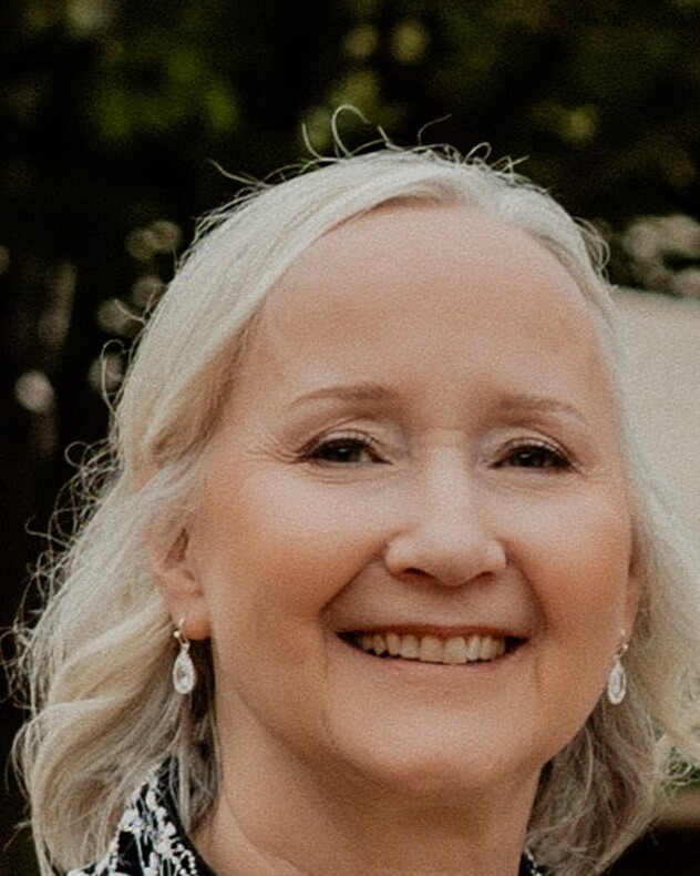 Headshot of Julie Pinnell, MLIS