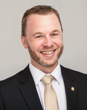 Headshot of Drew Carr